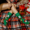 Veselé ponožky “Vianočný čas je Christmas time” – zelené